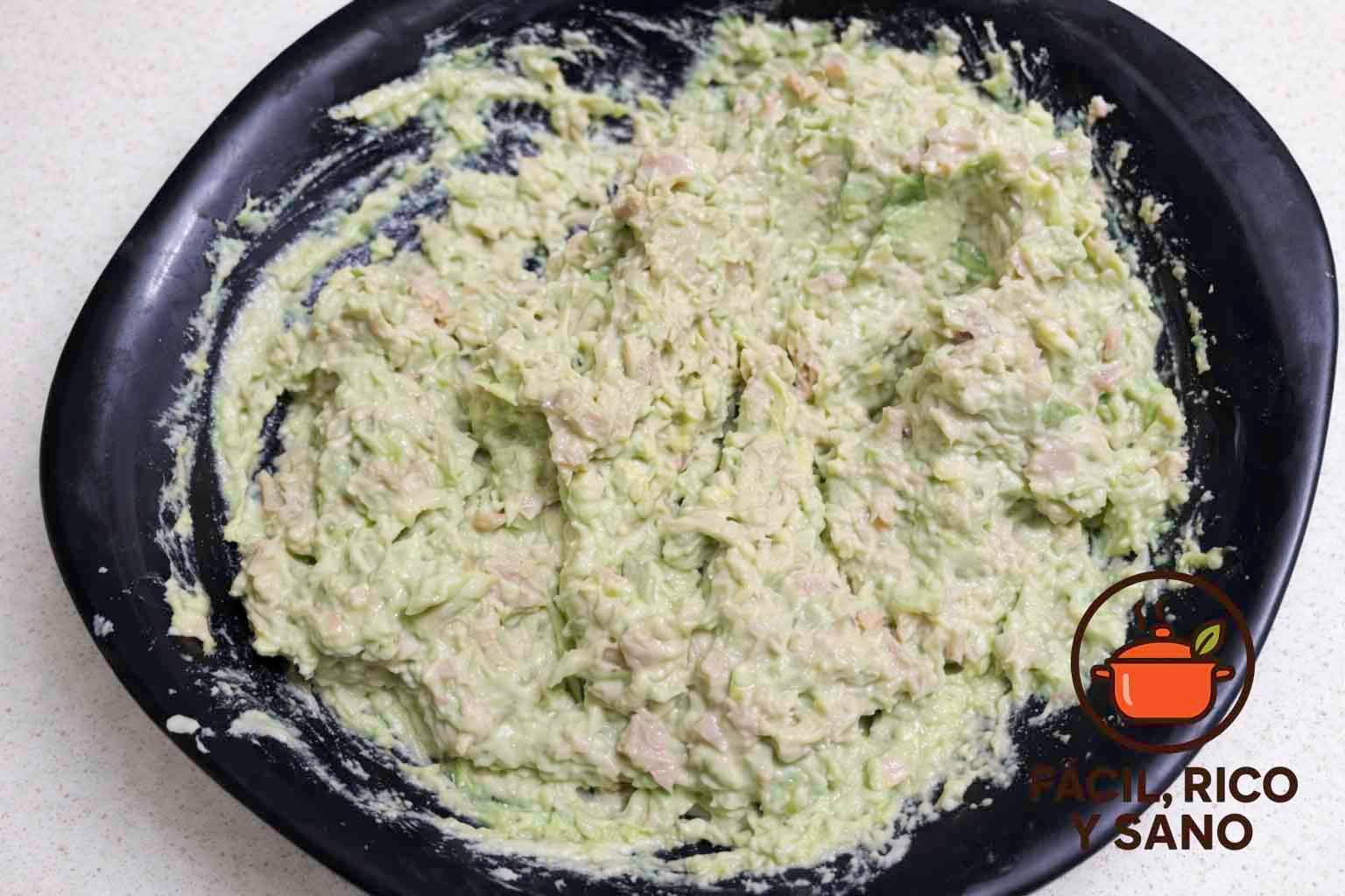 Calabacín, queso crema, y atún. Receta saludable