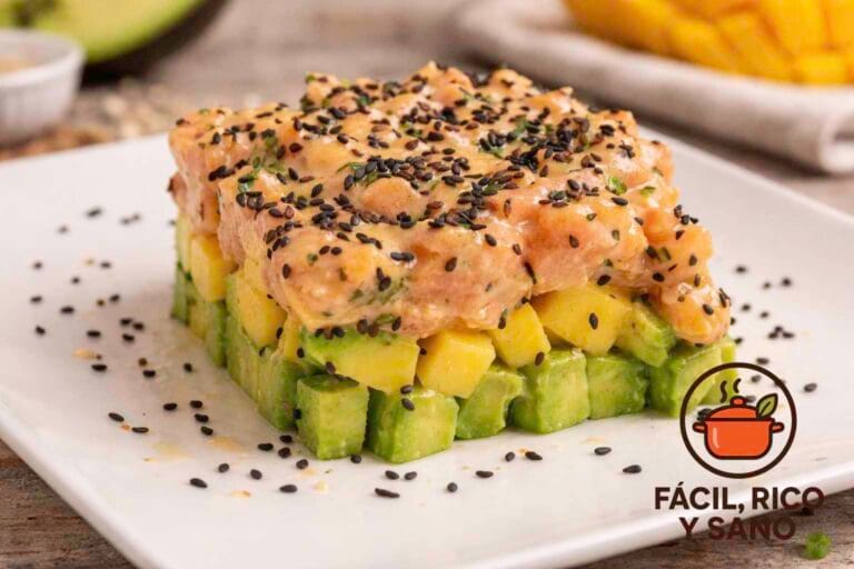 Tartar de salmón aguacate y mango