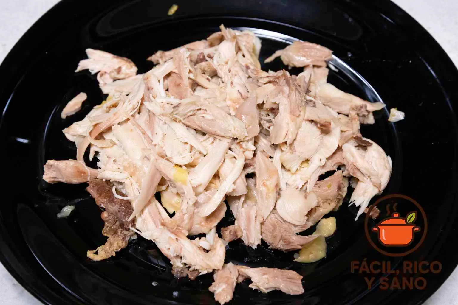 Pollo desmenuzado