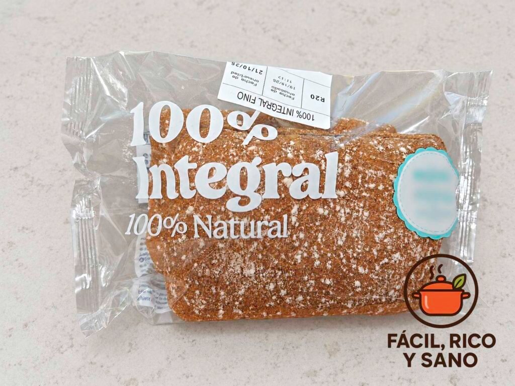Pan 100 % integral envasado, con la palabra integral en el frontal